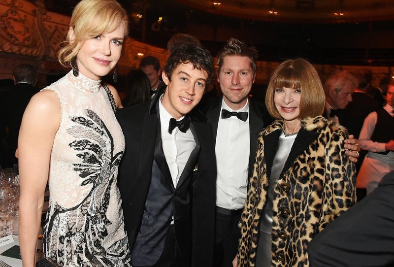صور النجوم في حفل جوائز Standard Theatre Awards